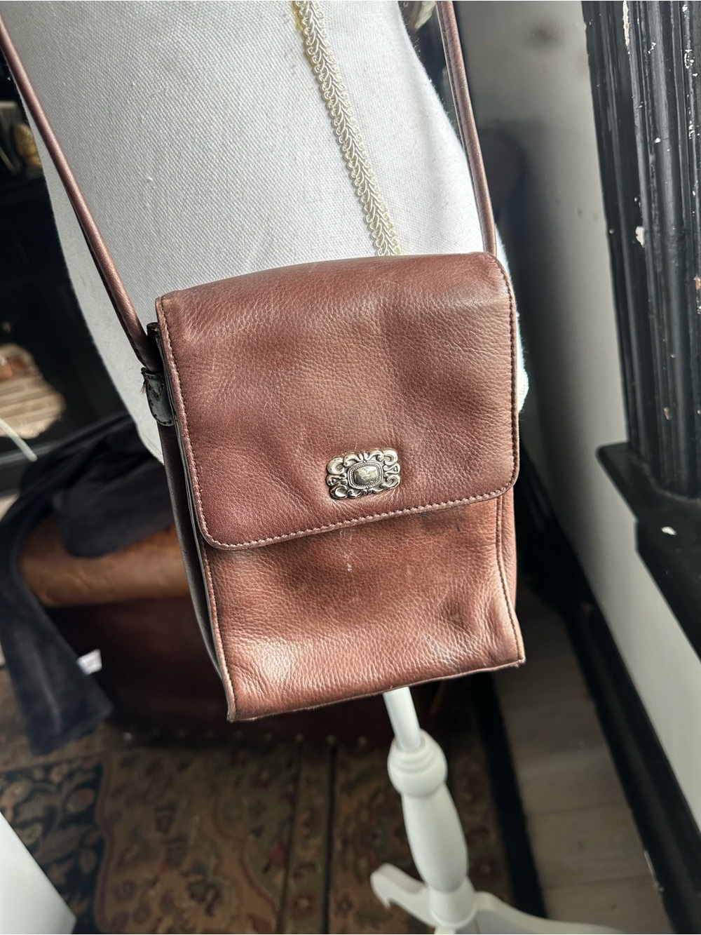 Fossil vintage Brown Leather Crossbody with Silver Accent